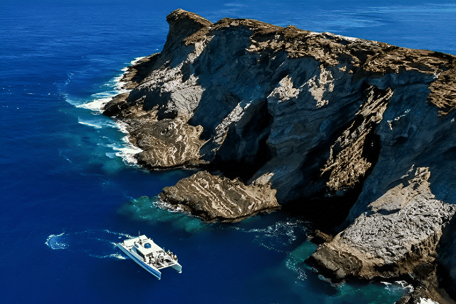 Holo Holo Charters Niihau + Napali Tour